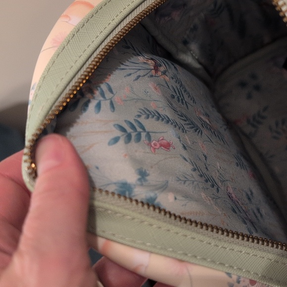 EUC Loungefly Disney Mini Backpack Winnie The Pooh - Picture 4 of 6